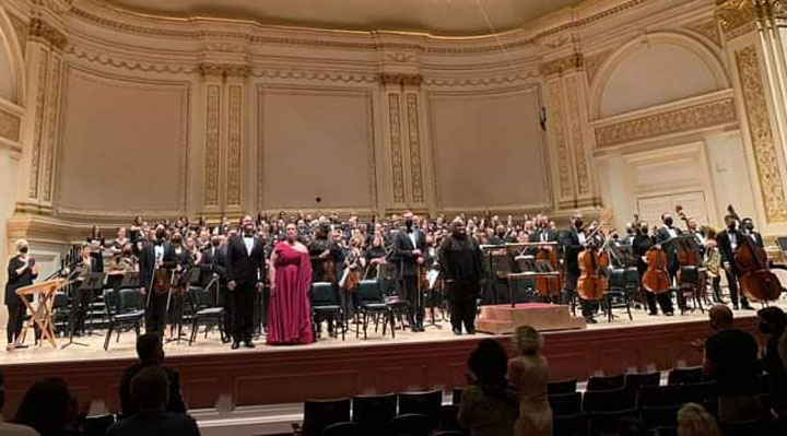Carnegie-Hall-standing-ovation