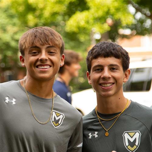 2 MU students excited about move-in day