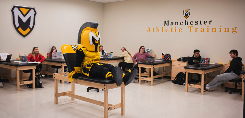 Manny visiting the Fort Wayne Campus Athletic Training program