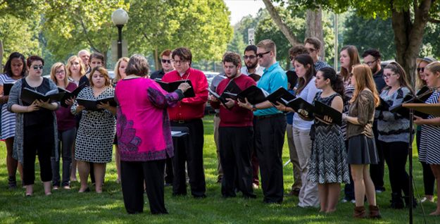 A Cappella Choir sings “Peace, Peace!” at dedication A Cappella Choir sings “Peace, Peace!” at dedication