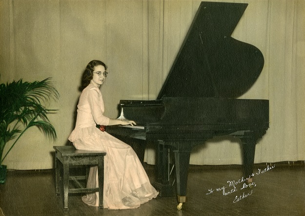 Esther Hamer piano recital 1950