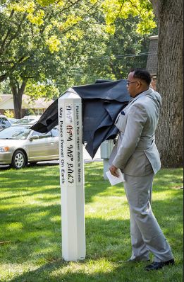 Michael Dixon unveils Peace Pole 2016