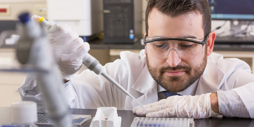 Pharmacogenomics student working in the lab