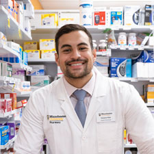 Pharmacy student in experiential setting
