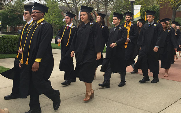 2016 undergraduate candidates approach the PERC 2016 undergraduate candidates approach the PERC