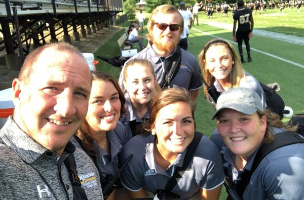 football-sideline football-sideline