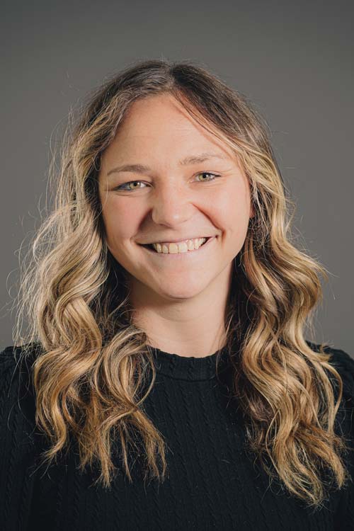 Portrait of Dr. Courtney Niehoff