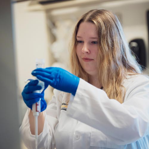 Student working in the lab at MU Fort Wayne within PGx Program