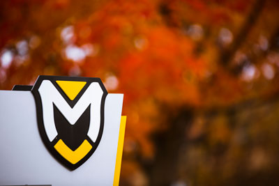 ManchesterUniversity-Autumn-Crest-small