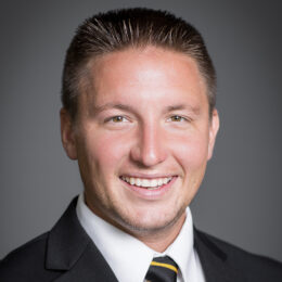 Cole Richards headshot