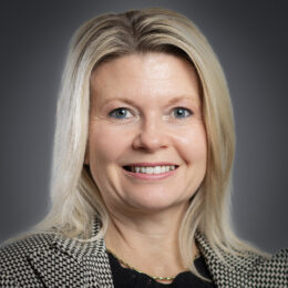 Heather Twomey Headshot
