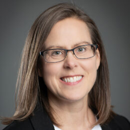 Laura Turner Reed Headshot