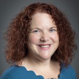 Pam Haynes Headshot